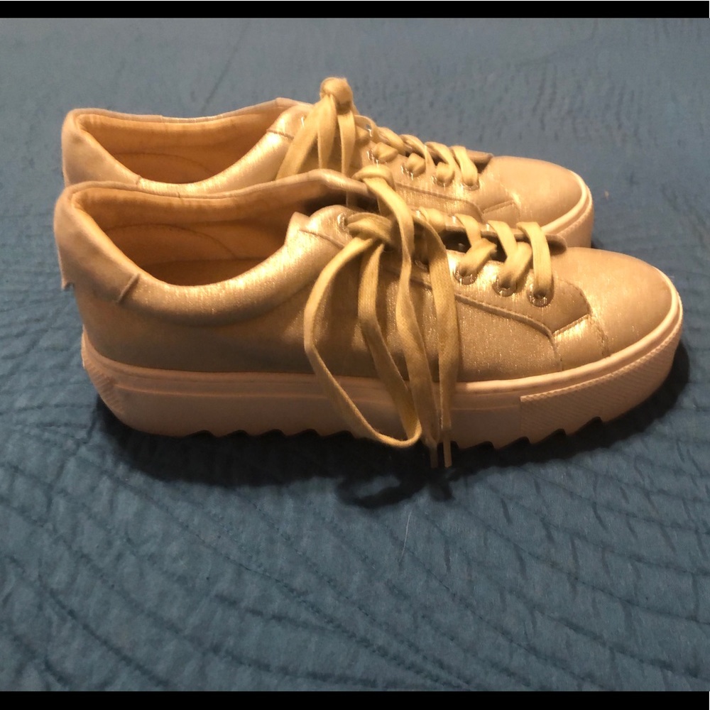 J/Slides light Gold size 6.5